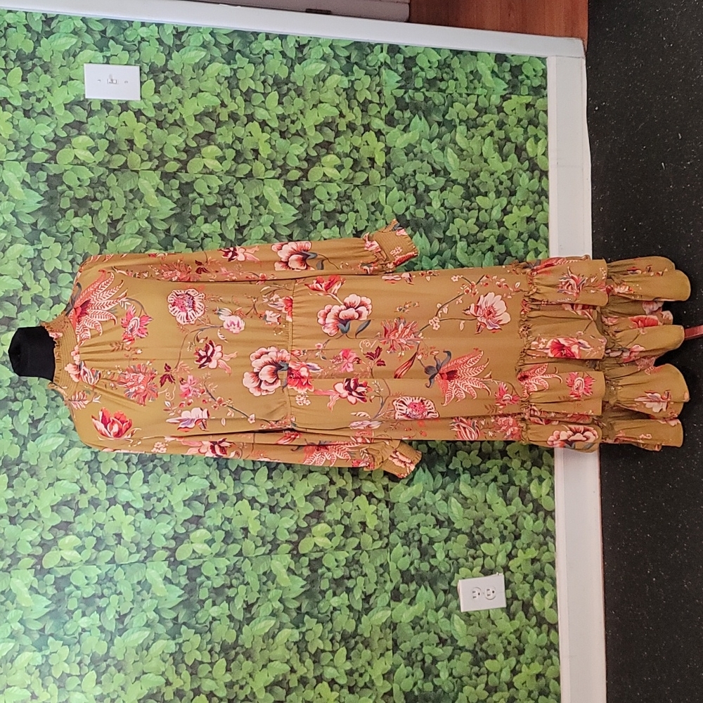 Gibson Latimer Dress Size L broken loop